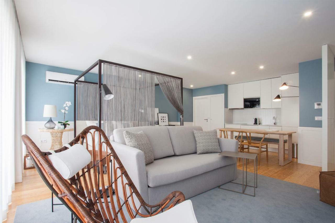 Liiiving In | Downtown Luxury Apartment *