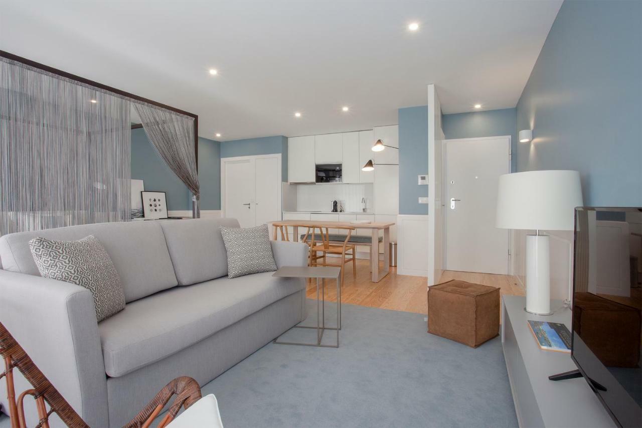 Apartment Liiiving In | Downtown Luxury *
