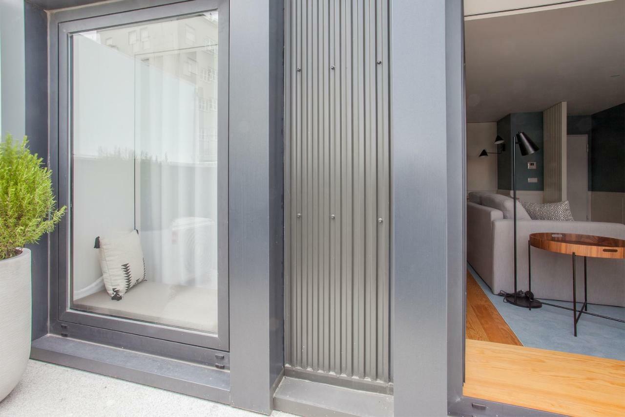 Liiiving In | Downtown Luxury Apartment Porto